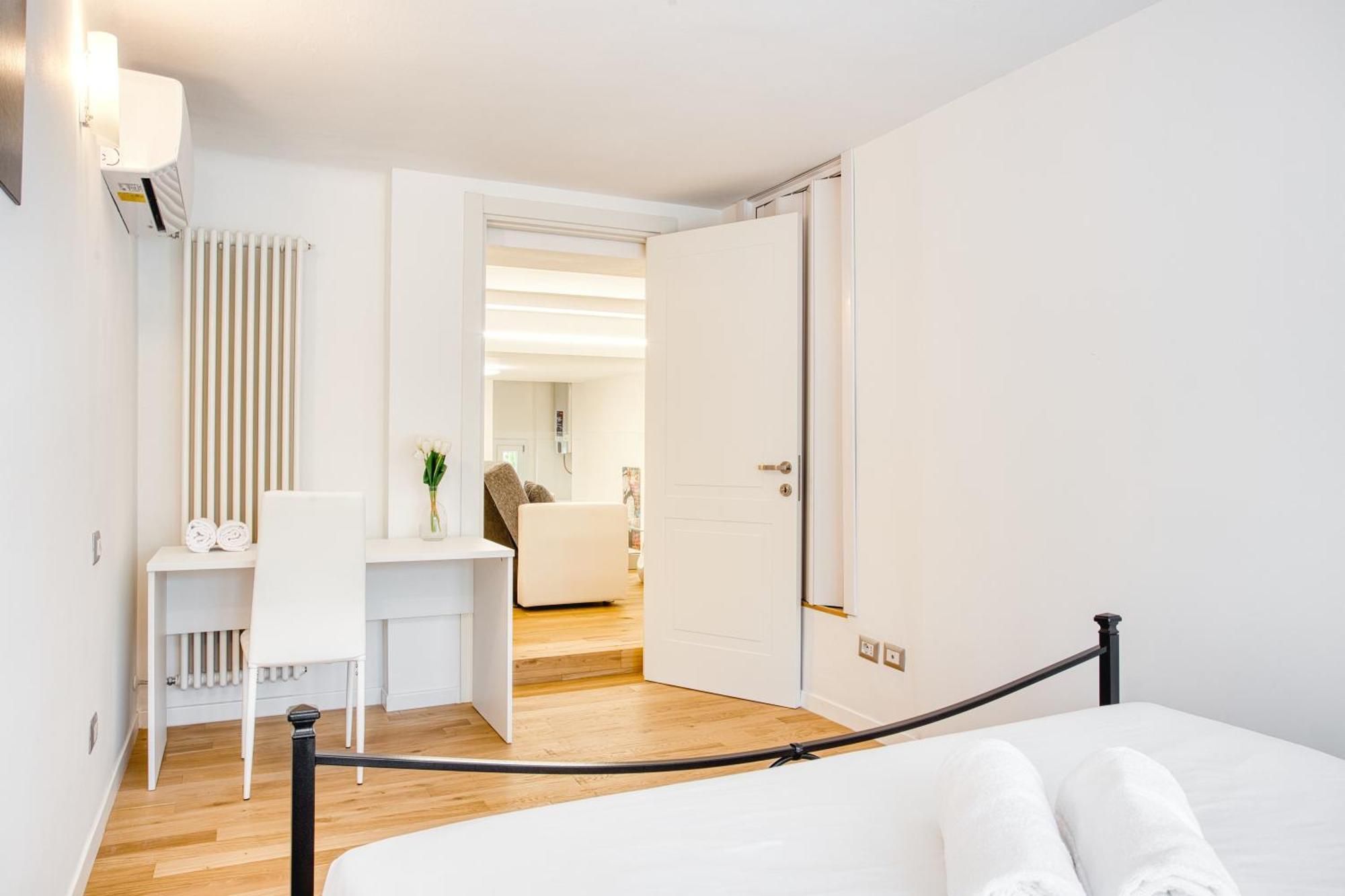 Walk To Navigli - Via Gola - 2 Bedrooms Apt Mailand Exterior foto
